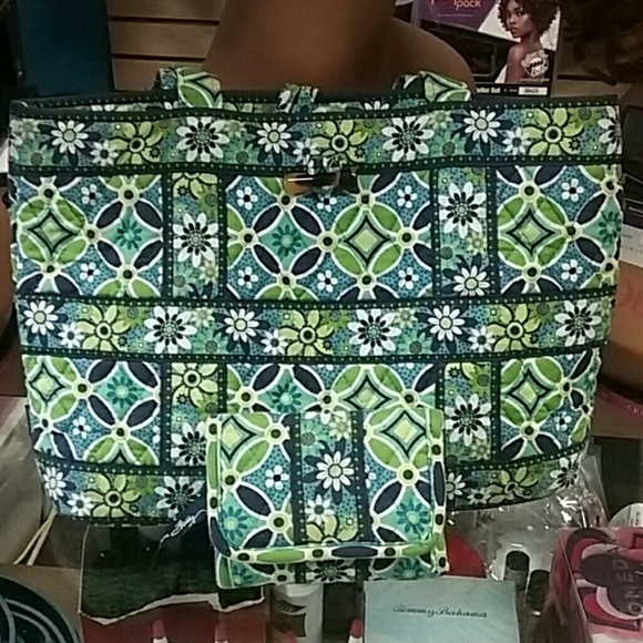 Vera Bradley pocketbooks with matching wallets - Picture 1 of 6
